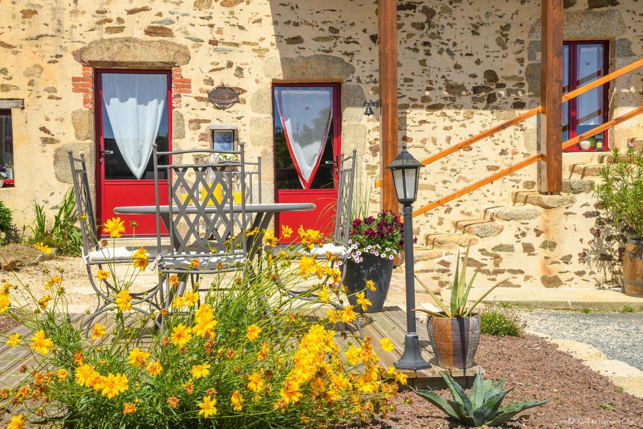 Domaine De La Courillere Bed and Breakfast Le Boupère Eksteriør billede